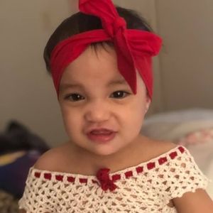 Meet your Posher, Adela